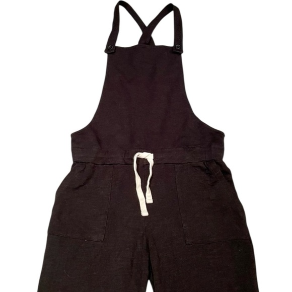 Monrow Mommy Maternity Tie Front Overalls
Jumpsuit with Patch Pocket Small Black - Picture 9 of 14